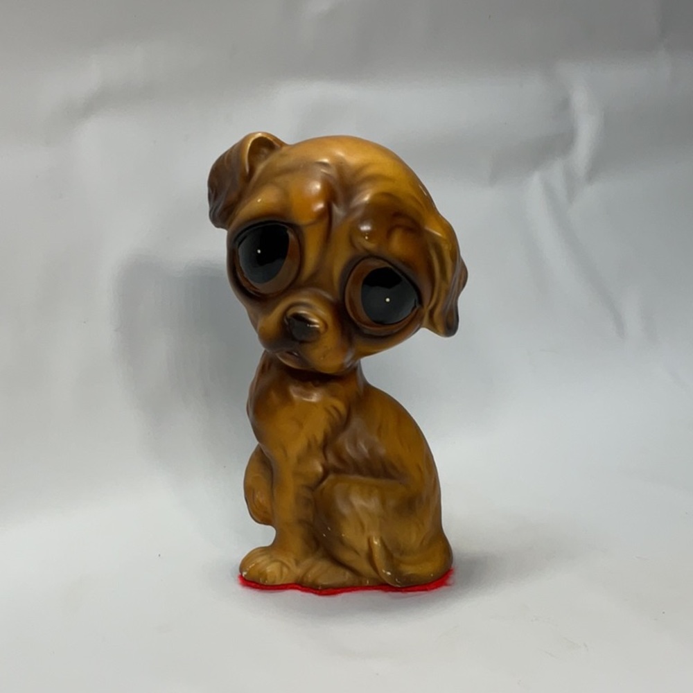 Enesco Vintage Big Eye Dog Mid-Century Kitsch Style 7” Tall